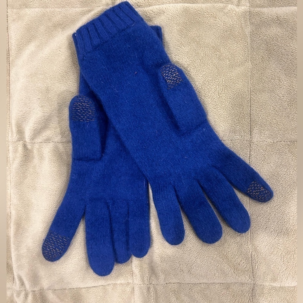 Touchscreen Blue Wool Gloves With Rhinestones - image 2